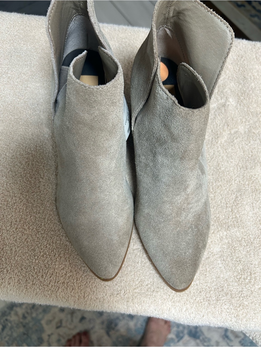 Dolce Vita taupe suede ankle boots. NWT Block heel pointed toe. Pull on. Size 7